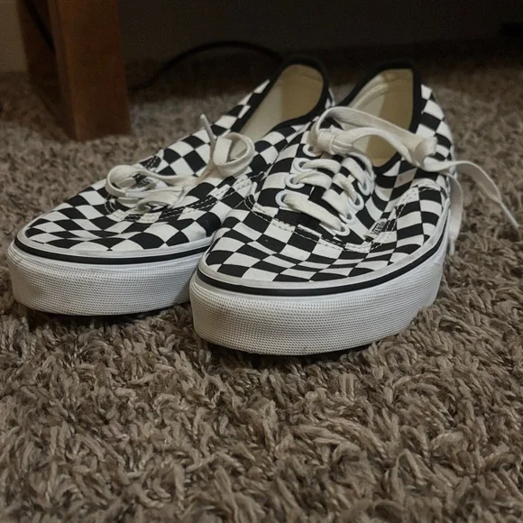 brand new checkered lace up vans - Picture 1 of 1